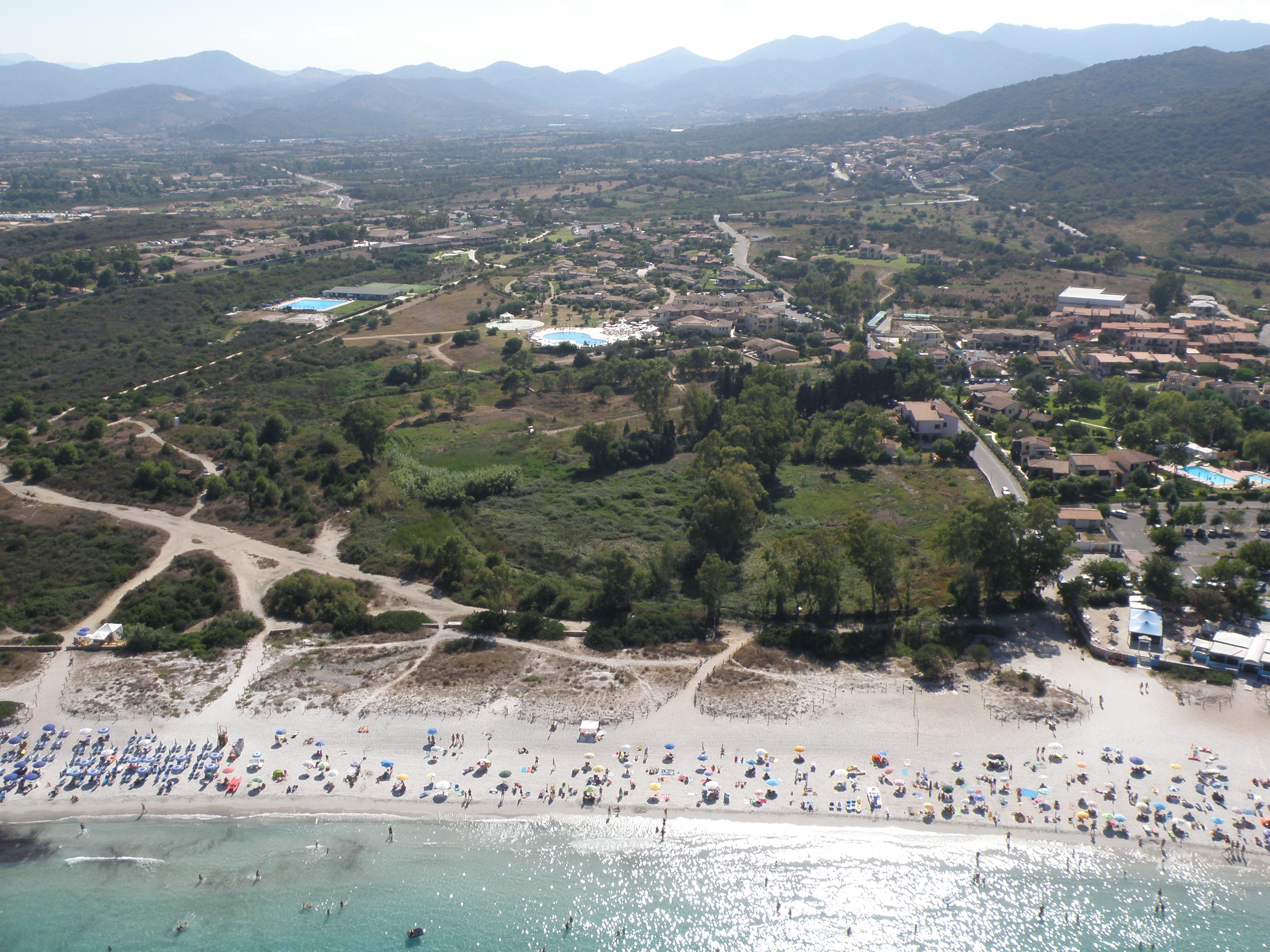 Baia del Porto skats no augšas, piekrastes un ainava