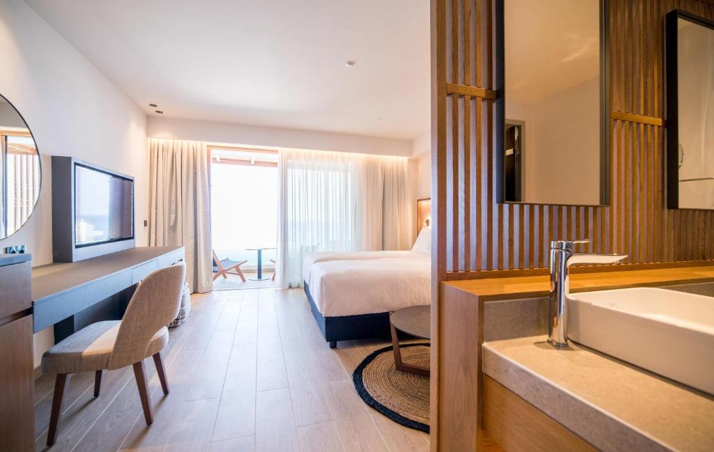 Mūsdienīgs numurs ar skatu uz jūru, Akasha Beach Hotel & Spa