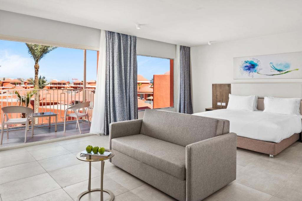 Mūsdienīgs numurs ar balkonu viesnīcā Pickalbatros Laguna Club Resort