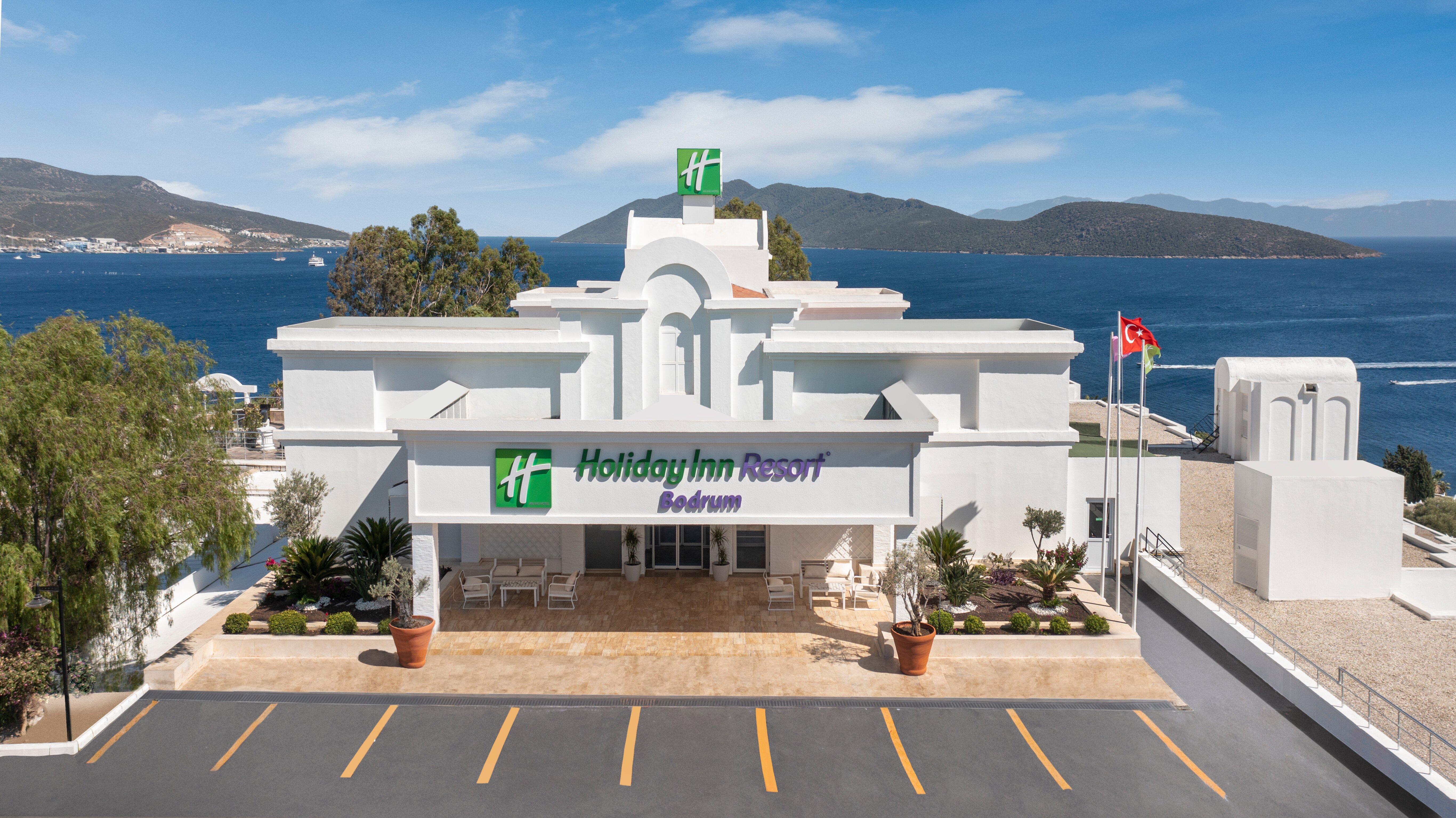Holiday Inn Resort Bodrum panoramic view with beach and pools