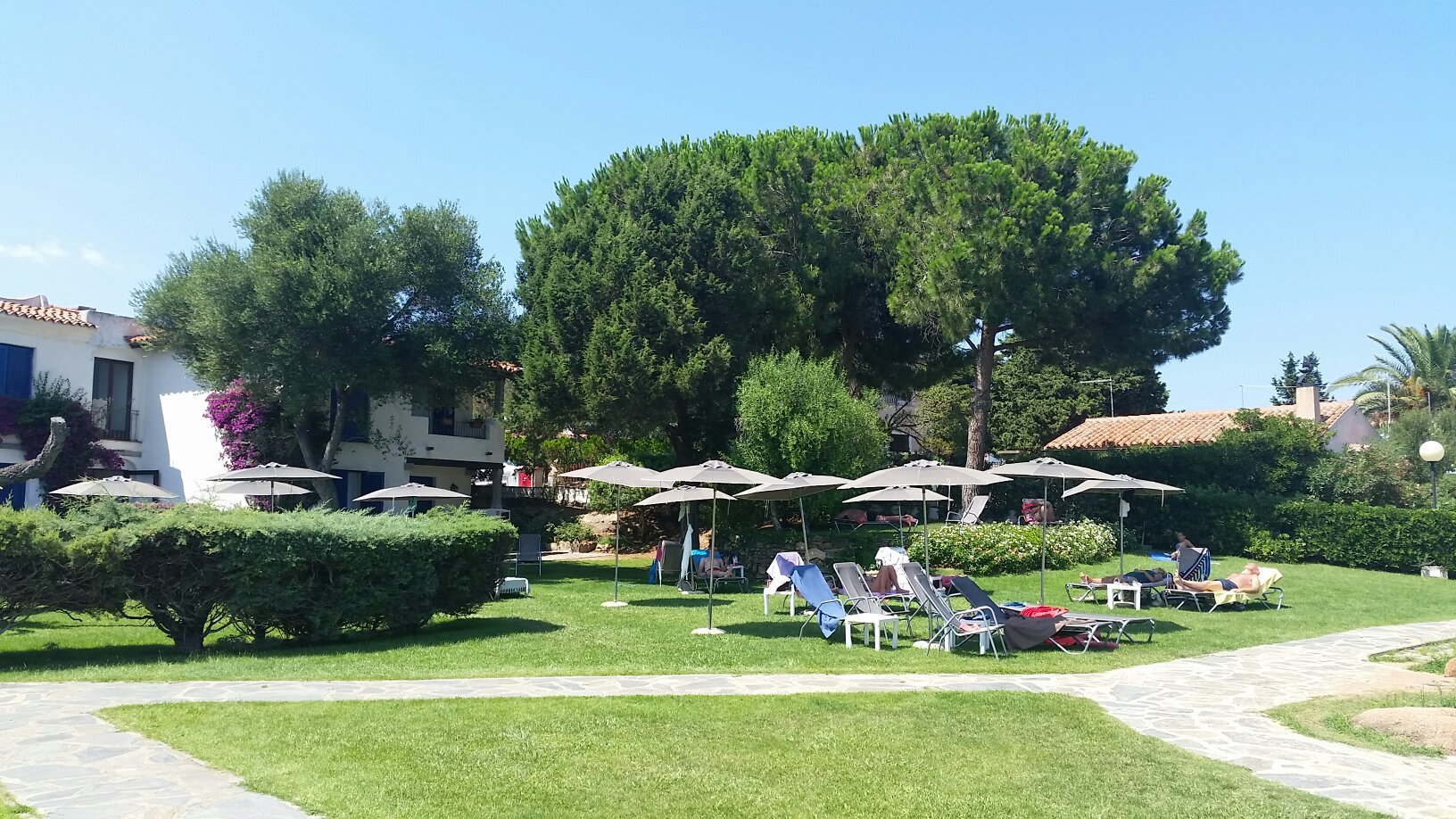 San Paolo viesnīca ar dārzu un sauļošanās krēsliem