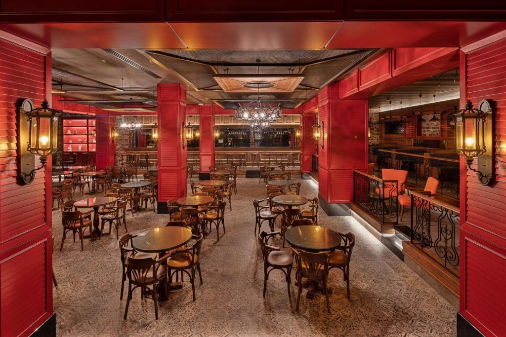 Elegantā bāra interjers viesnīcā Swandor Hotels & Resorts Topkapi Palace