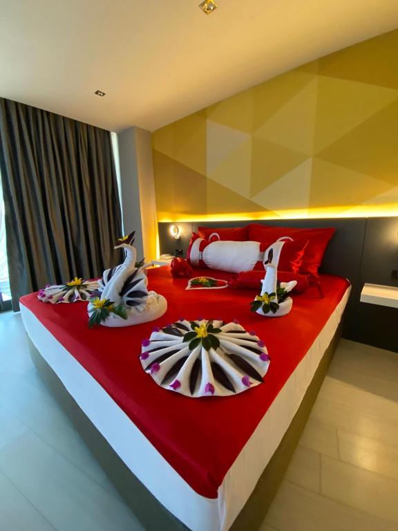 Bosphorus Sorgun Hotel romantiskais numurs ar dekoratīviem dvieļiem