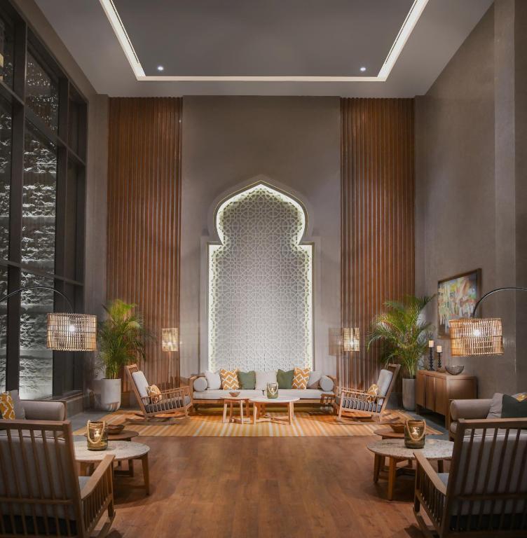 Steigenberger Resort Ras Soma eleganta uzgaidāmā zona ar modernu dizainu.