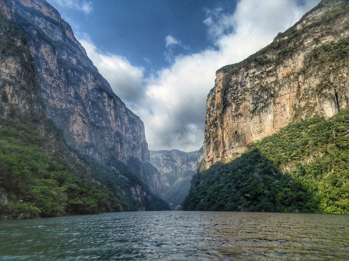 Sumidero kanjona ieleja Meksikā – iespaidīgi klintis un upe Vanilla Travel ceļojumā