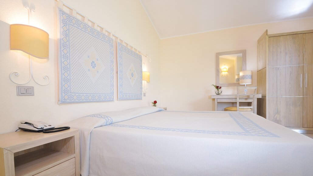 Futura Cala Fiorita gaišs un mājīgs viesnīcas numurs