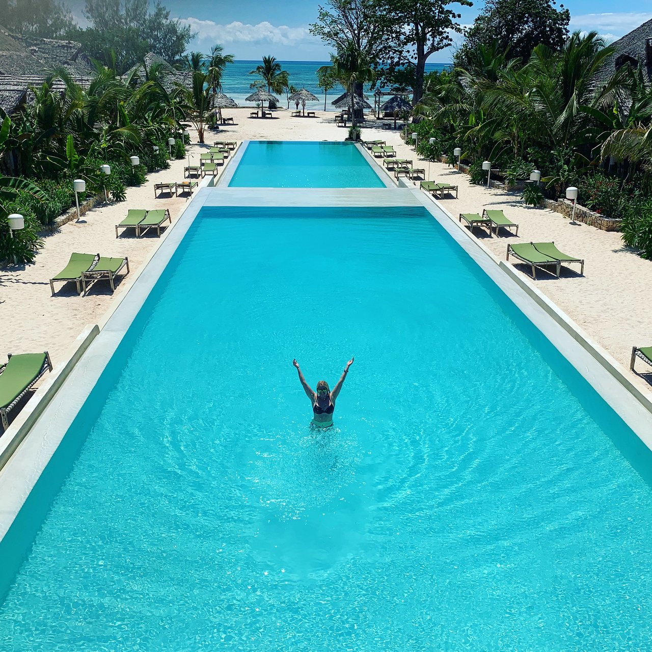 Fun Beach Zanzibar baseins pie jūras piekrastē