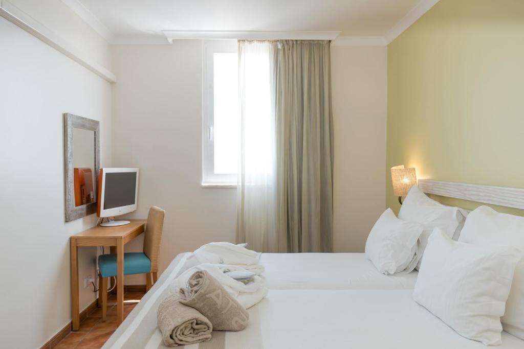 Gaisma un komforts numurā viesnīcā Pestana Viking