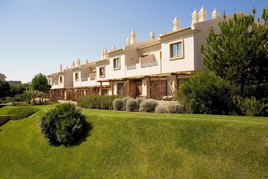 Numuri ar terasi pie Grande Real Santa Eulalia Resort & Hotel Spa