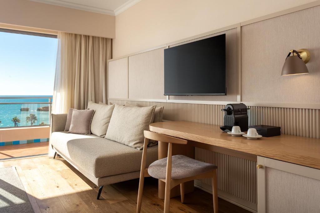 Numurs ar skatu uz okeānu viesnīcā Grande Real Santa Eulalia Resort & Hotel Spa