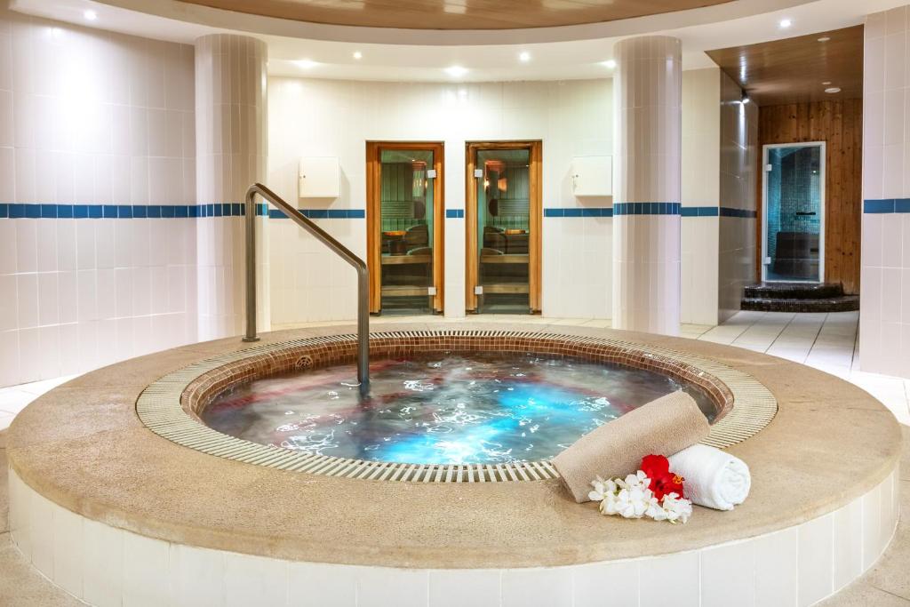 Relaksējošs džakuzi pie AP Adriana Beach Resort spa