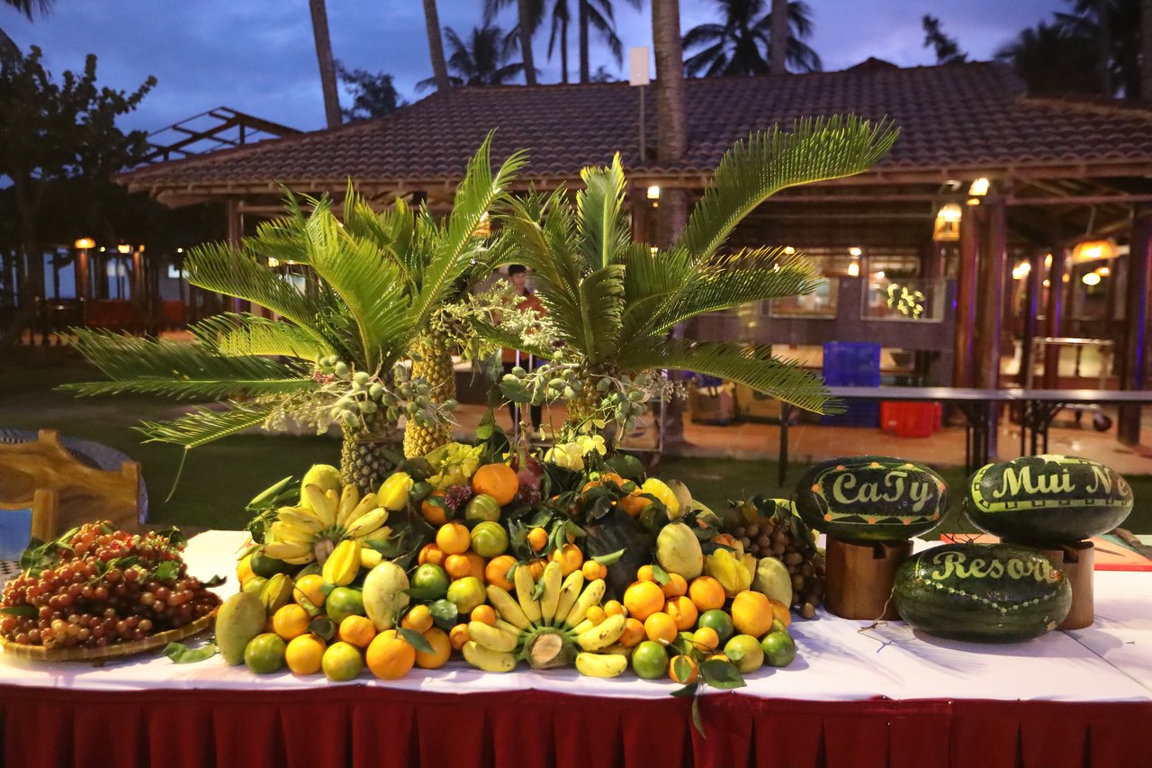 Tropu augļu bufete pie Ca Ty Resort Mui Ne.