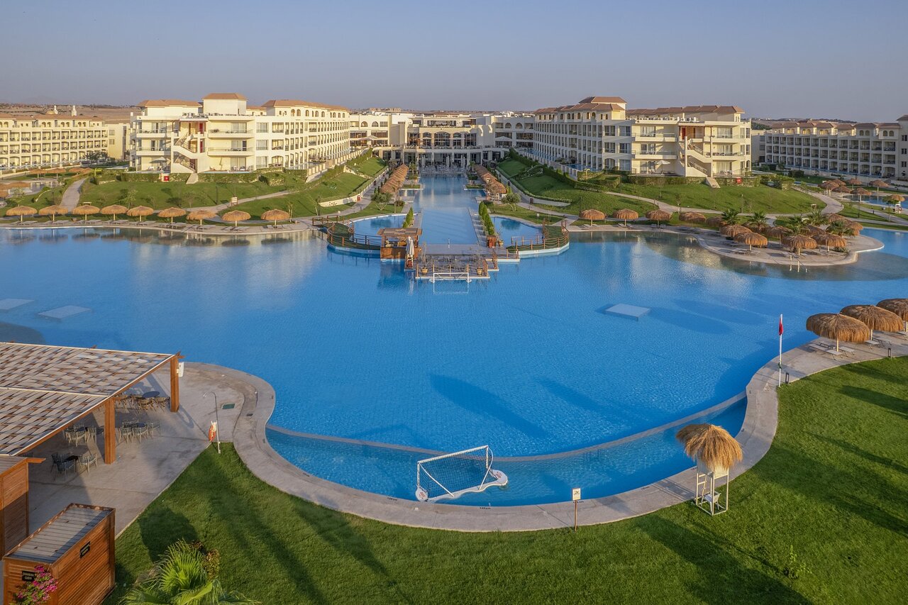 Xanadu Club Makadi Bay plašs baseins un moderni numuri