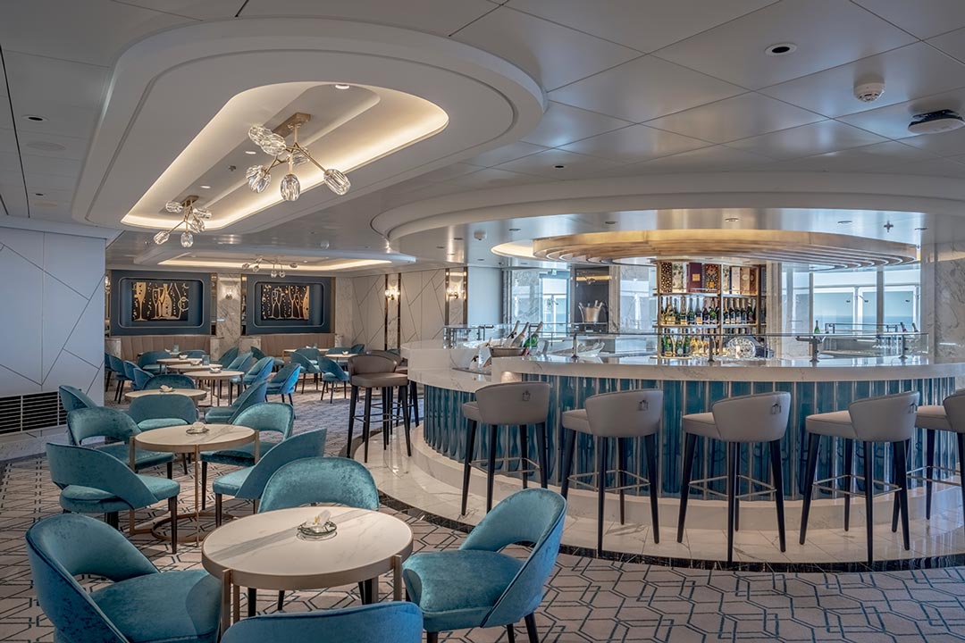 Fizz Champagne Bar uz MSC World Europa – elegantās atpūtas nianses kruīzā ar Vanilla Travel