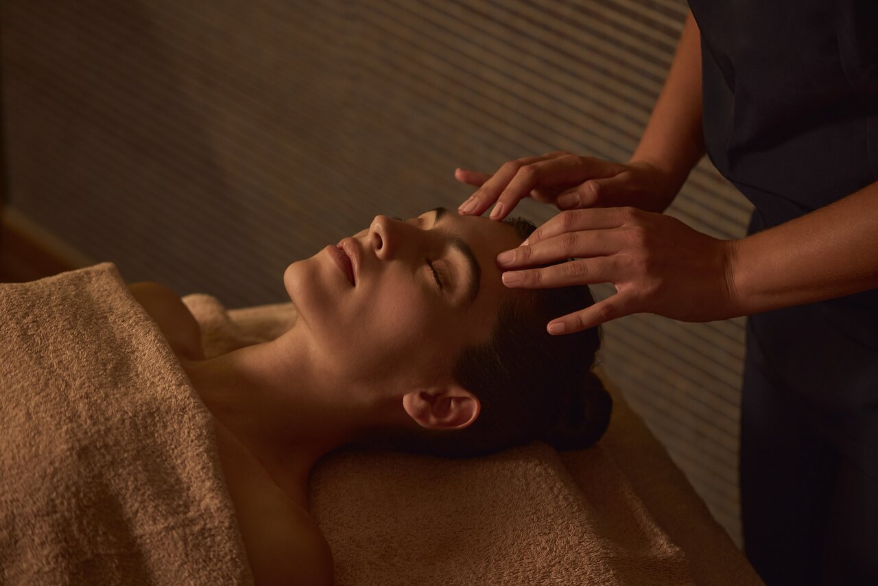 Relaksējoša galvas masāža viesnīcā Mare Ayia Napa