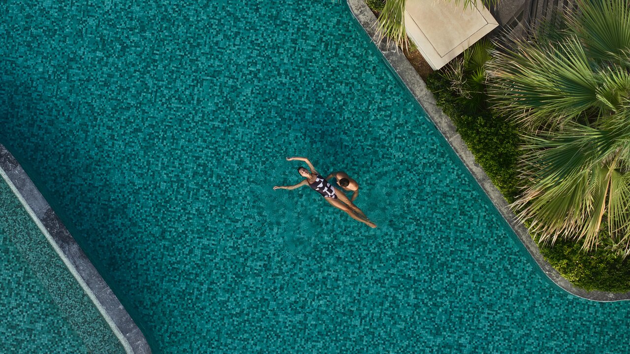 Mare Ayia Napa baseins ar atpūtniekiem