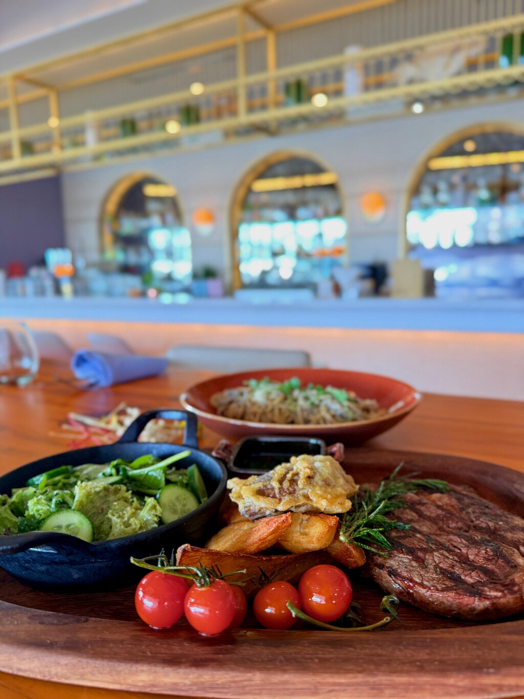 Gardēžu maltīte restorānā Andaz Dubai The Palm.