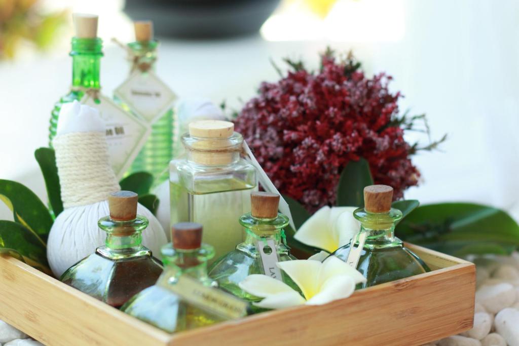 Aromterapijas eļļas un ziedi The Cliff Resort & Residences spa.