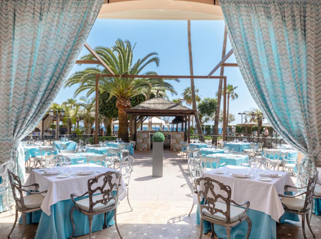 Restorāns pie jūras ar skatu Hotel IPV Palace & Spa