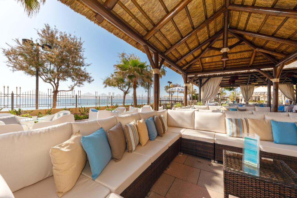 Ērta terase ar skatu uz jūru, Hotel IPV Palace & Spa.