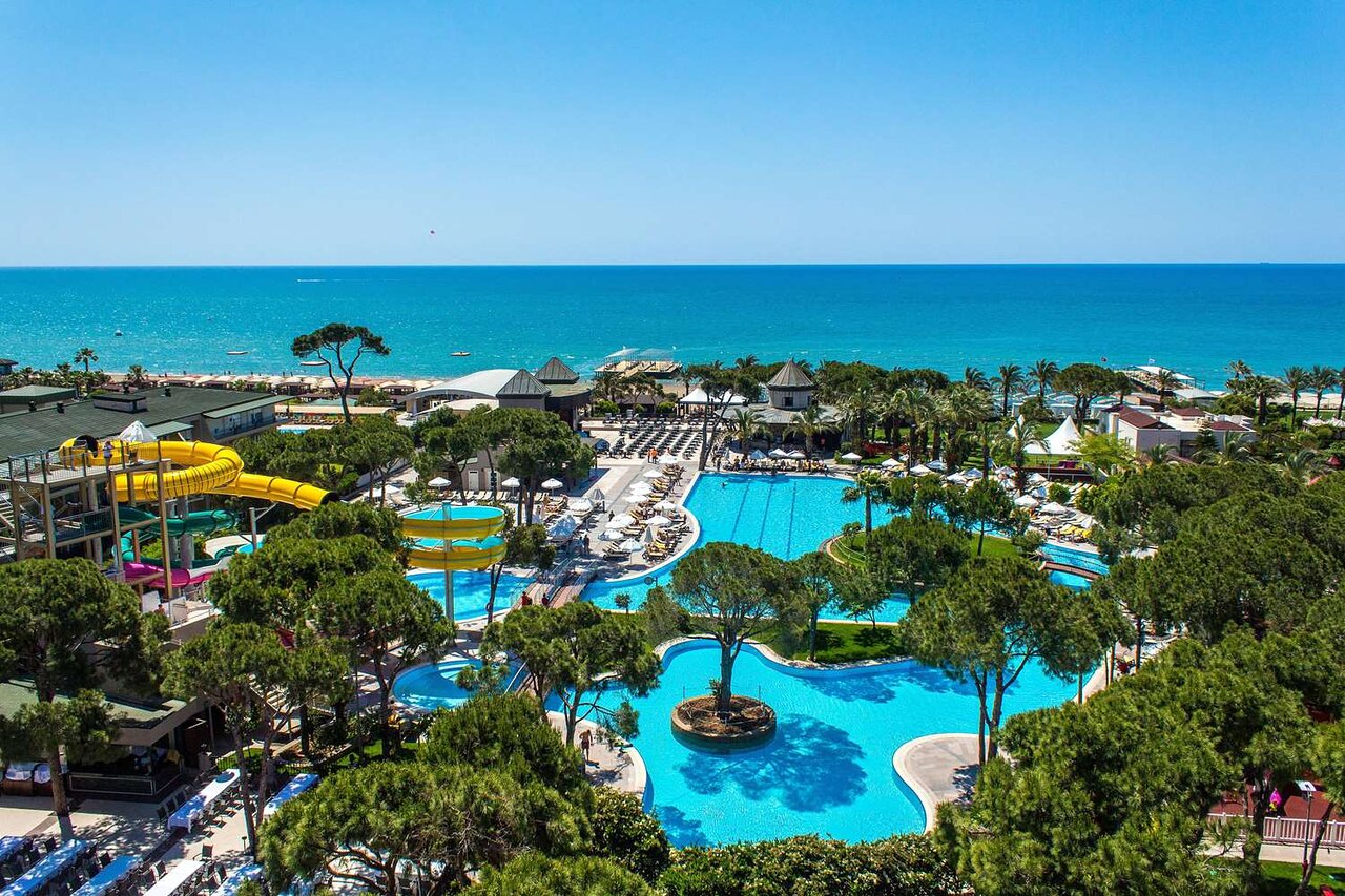 Papillon Ayscha  panoramic view with beach and pools