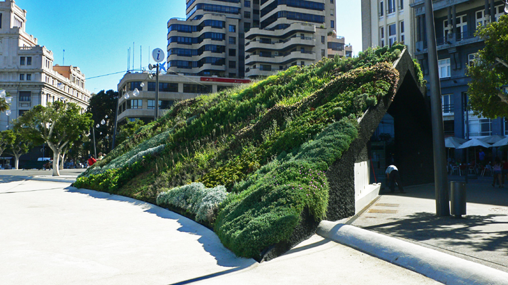 Plaza de España, Tenerife – arhitektūras šarms un atjaunots parks kruīzā