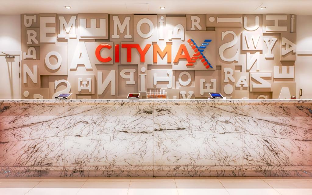 Citymax al Barsha reģistratūra ar modernu dizainu