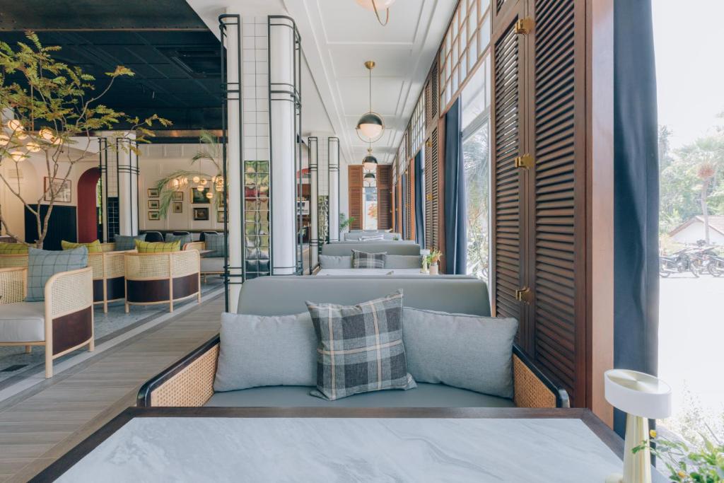 Mūsdienīgs restorāns hotel Sugar Marina Nautical ar komfortablām sēdvietām.