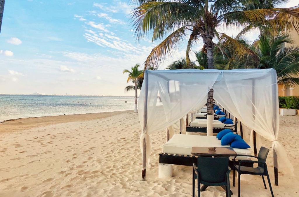 Atpūtas gultas pie pludmales All Ritmo Cancun Resort & Waterpark