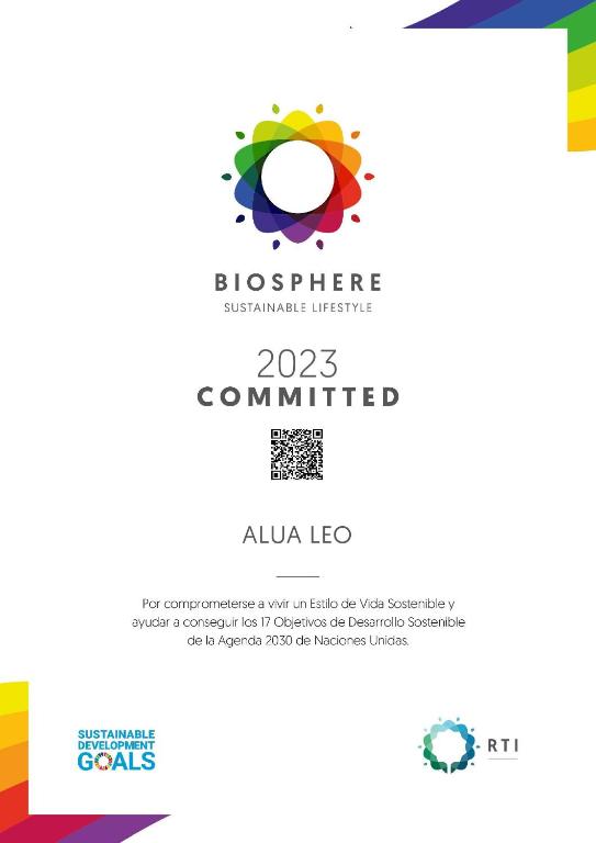 Biosfēras sertifikāts 2023. gadam, apliecinot apņemšanos dzīvot ilgtspējīgu dzīvesveidu un atbalstīt ANO Ilgtspējīgas attīstības mērķus. Sertifikātā ietverts QR kods un organizāciju logotipi.