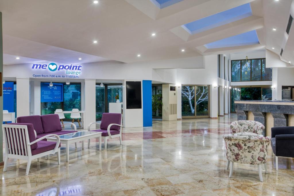 Asteria Collection Side viesnīcas atpūtas zona ar modernām mēbelēm