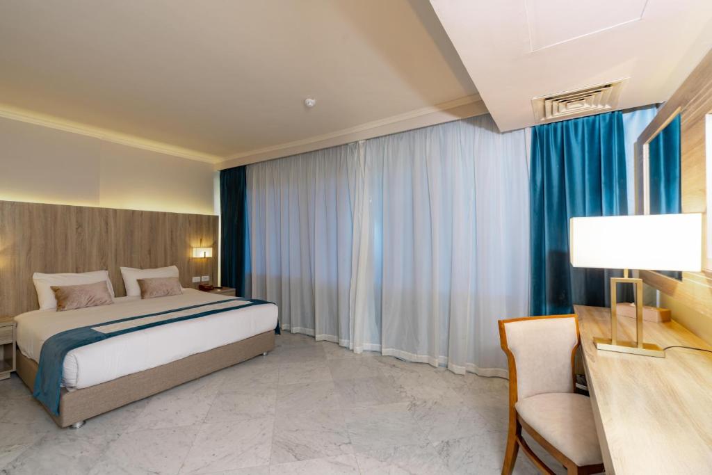 Mūsdienīgs numurs ar divguļamo gultu Seven Seas Jolie Bay