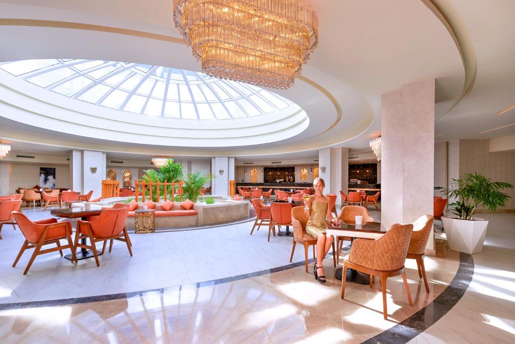 Pickalbatros Palace Sharm El Sheikh elegant lobby area with skylight.