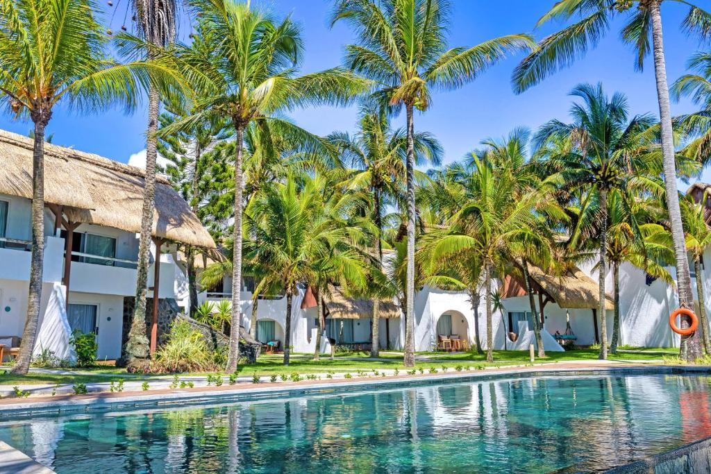 Seasense Boutique Hotel & Spa baseins ar palmām