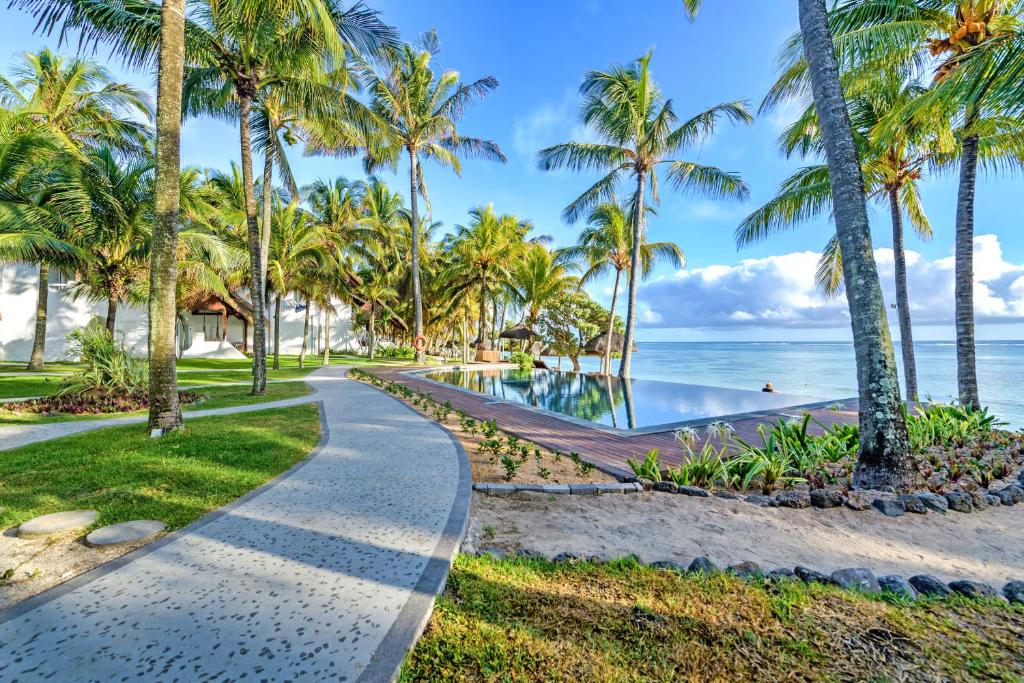 Seasense Boutique Hotel & Spa piekrastes baseins un palmas