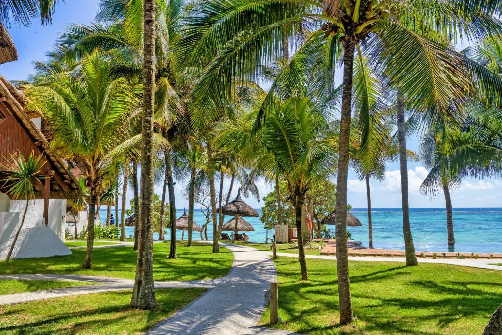 Tropiska ainava pie Seasense Boutique Hotel & Spa piekrastē.