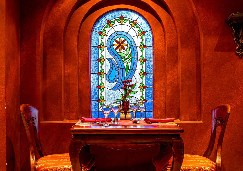 Romantiska ēdamzona ar vitrāžas logu Tropitel Sahl Hasheesh