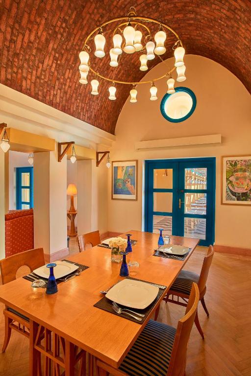 Svaigā un modernā ēdamzāle Sheraton Miramar Resort