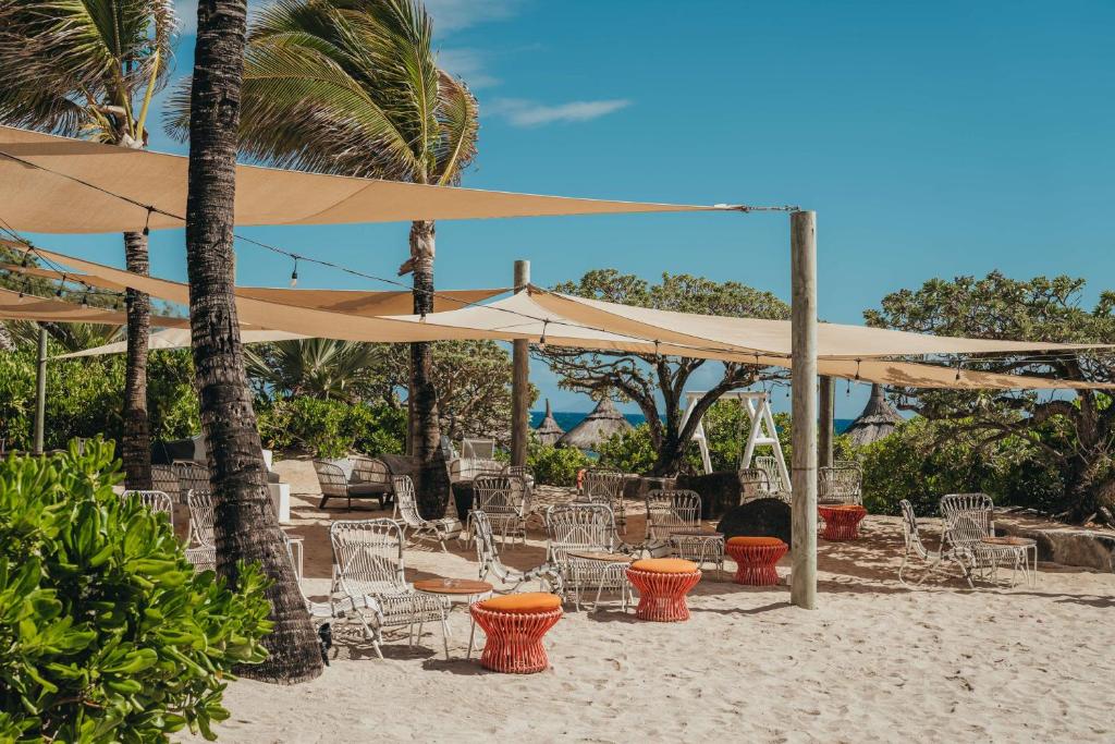 Piekraste ar sēdvietām Radisson Blu Poste Lafayette Resort & SPA