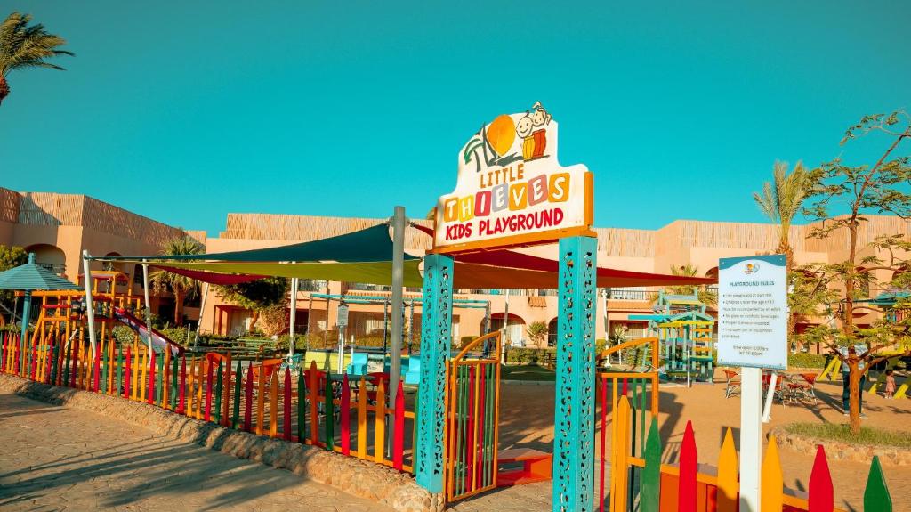 Bērnu rotaļu laukums Little Thieves pie Ali Baba Palace Resort