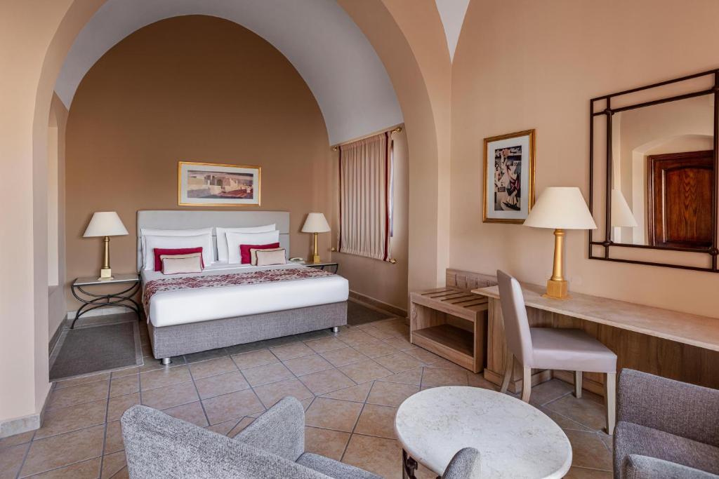 Moderns numurs ar divguļamo gultu Jaz Makadi Saraya Resort