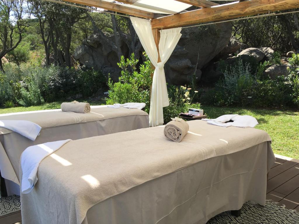 Āra masāžas galdi viesnīcā Cala Cuncheddi