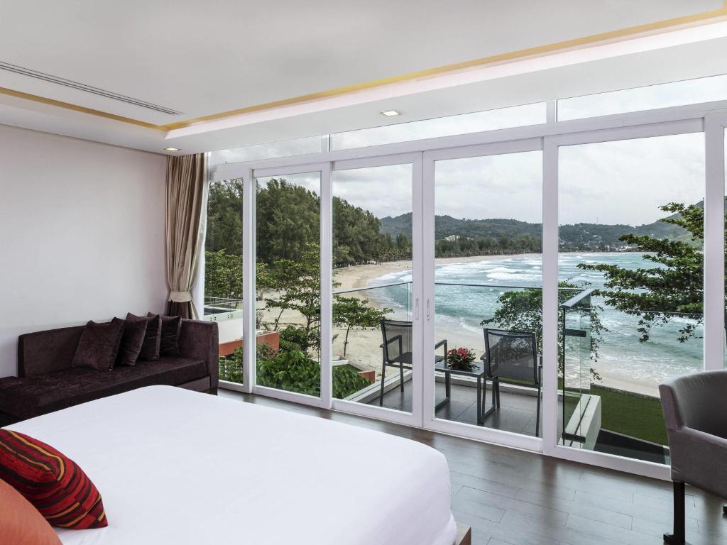 Numurs ar skatu uz jūru Novotel Phuket Kamala Beach