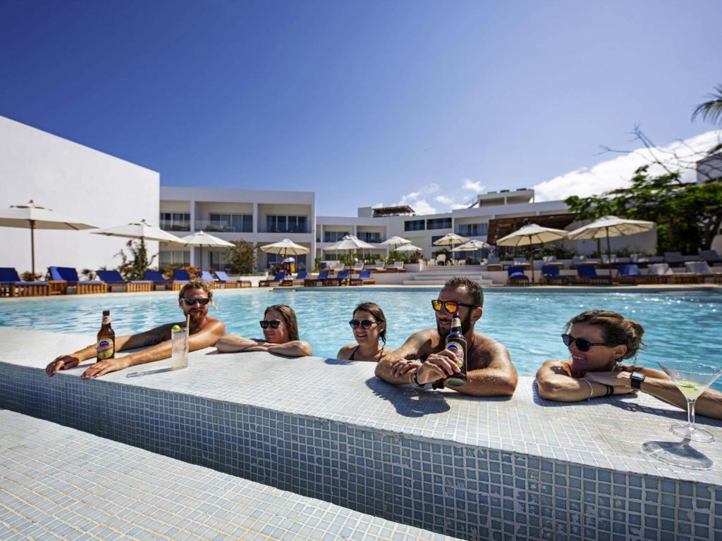 Nungwi Dreams by Mantis baseins ar atpūtniekiem