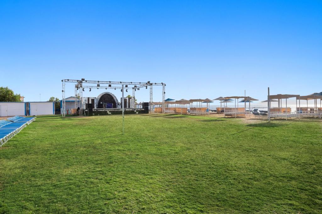 Āra skatuve un atpūtas zona Pickalbatros Palace Sharm El Sheikh