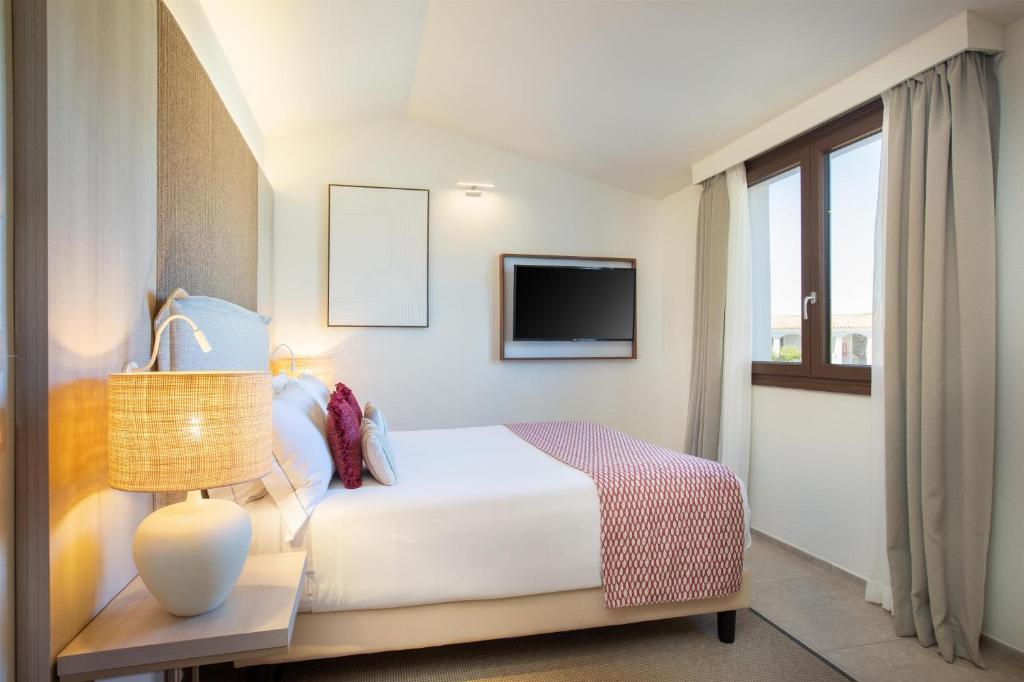 Numurs Mangia's Santa Teresa Sardinia, Curio Collection by Hilton