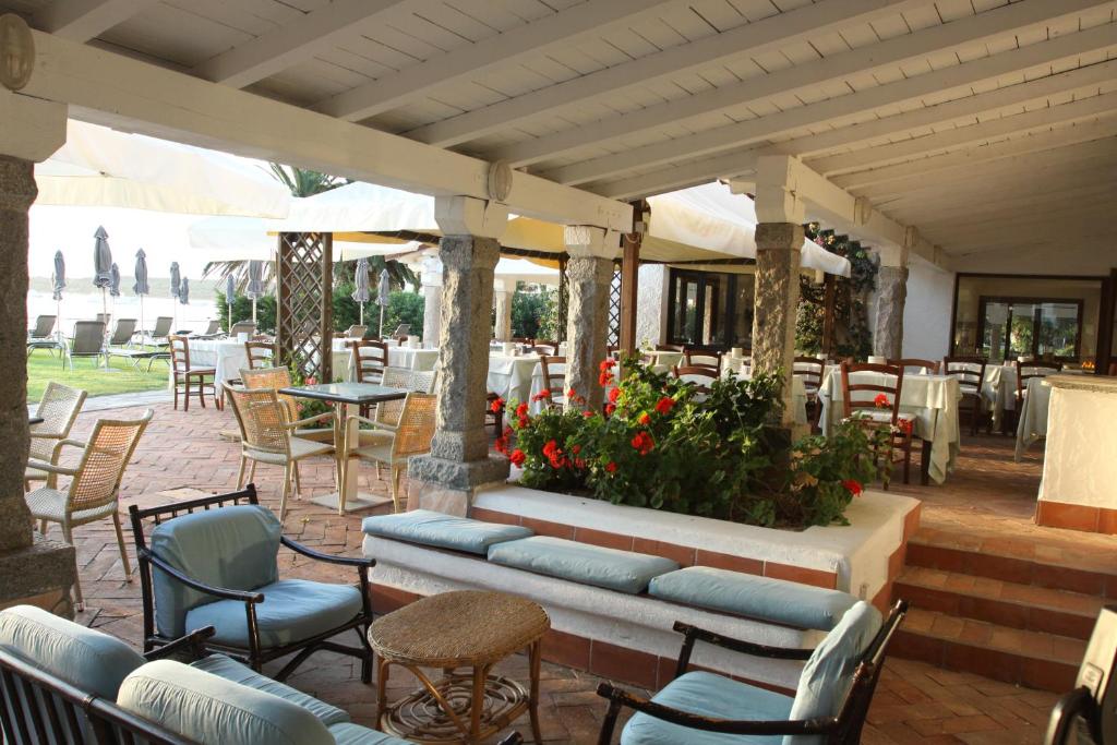 San Paolo viesnīcas āra terase ar skatu uz dārzu