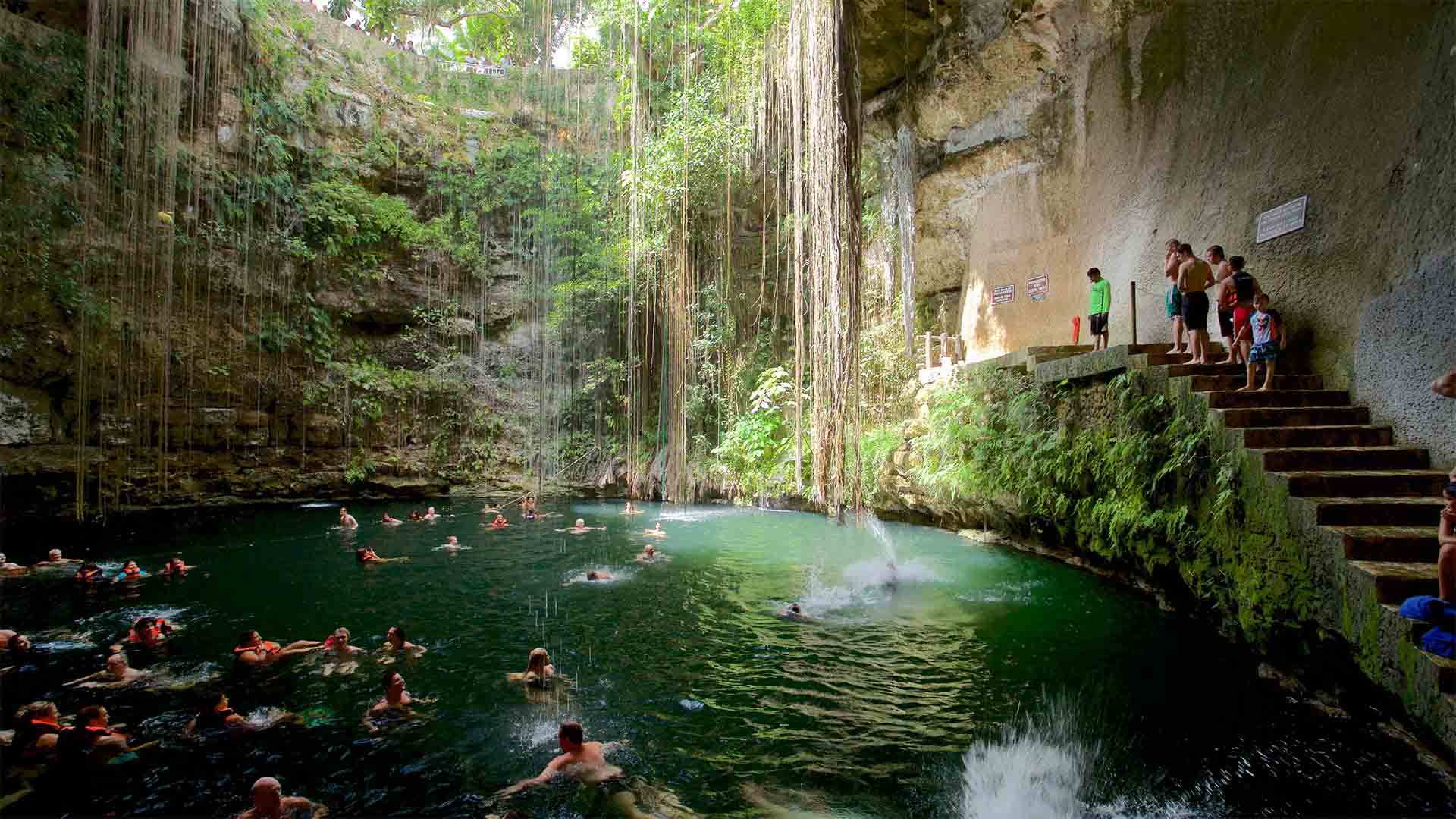Cenote Ik Kil Meksikā - dzidrs ūdens peldēšanas pieredzei Vanilla Travel ekskursijā