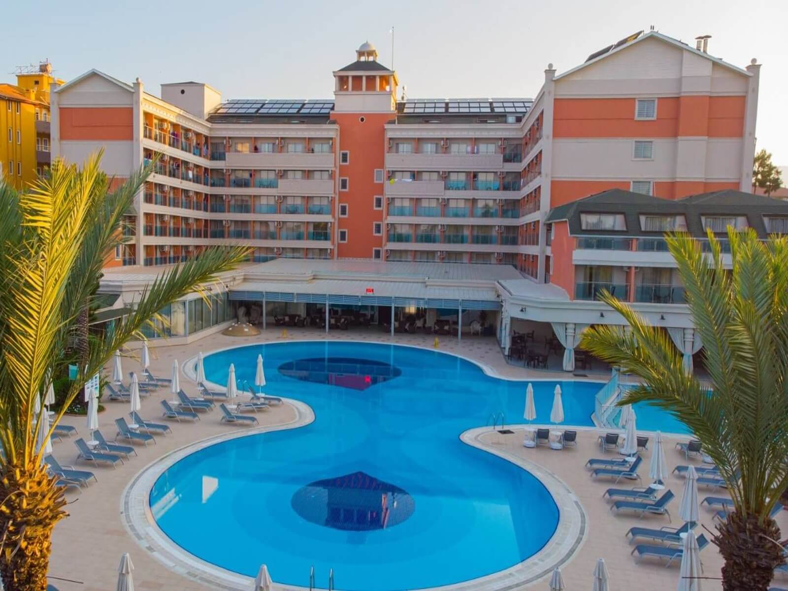 Insula Resort & Spa 5*