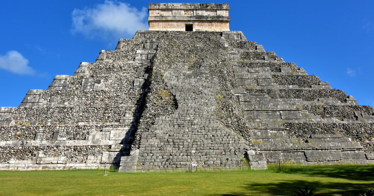 El Castillo piramīda Chichen Itzā, Meksikā – senās maiju civilizācijas simbols Vanilla Travel ekskursijā